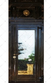 Дверь стальная входная БАСТИОН-2 с декоративно охранной решёткой и двумя стеклопакетами. Декоративная панель с подстветкой и изображением головы льва