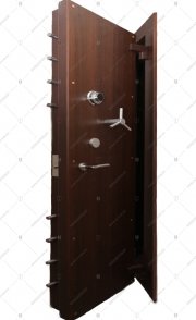 Дверь сейфовая стальная БАСТИОН-3 с системой запирания от штурвала, ключевой и комбинационный блокираторы (вид с торца)